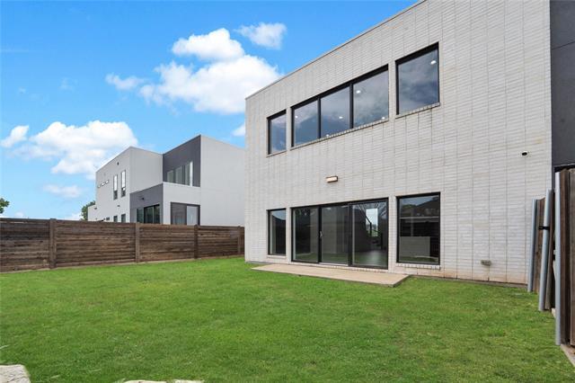 Building Photo - 8356 Fairview Dr