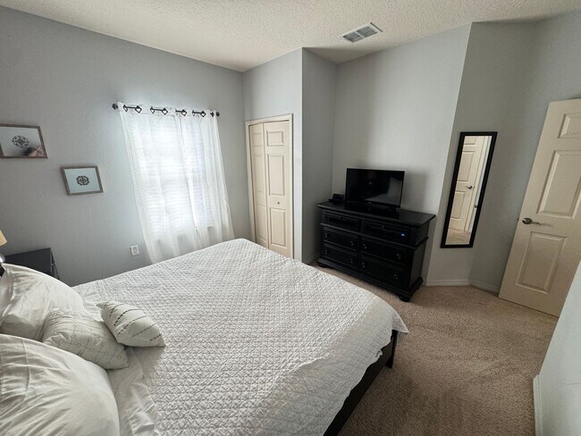 Building Photo - Exceptional Townhome in West Lucaya Village — Minutes from Walt Disney World