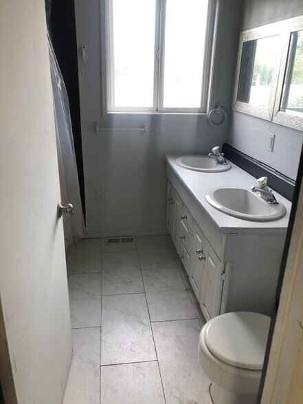 Building Photo - 7105 166th Ave E