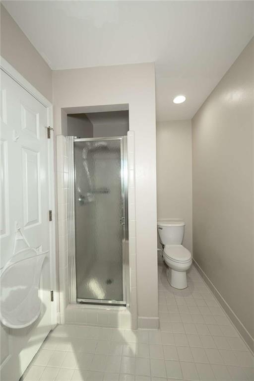 Building Photo - 151 Lakeside Dr NW