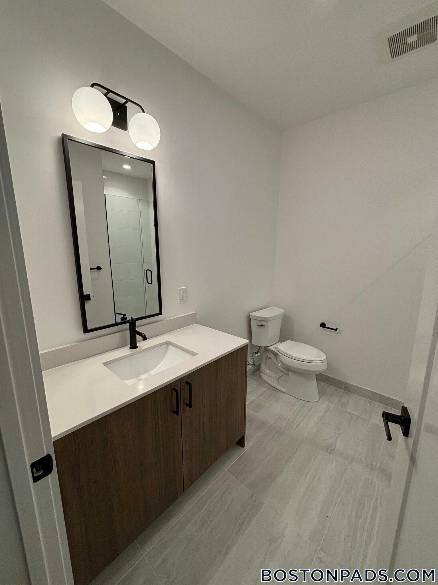 Building Photo - 199 Gardner St