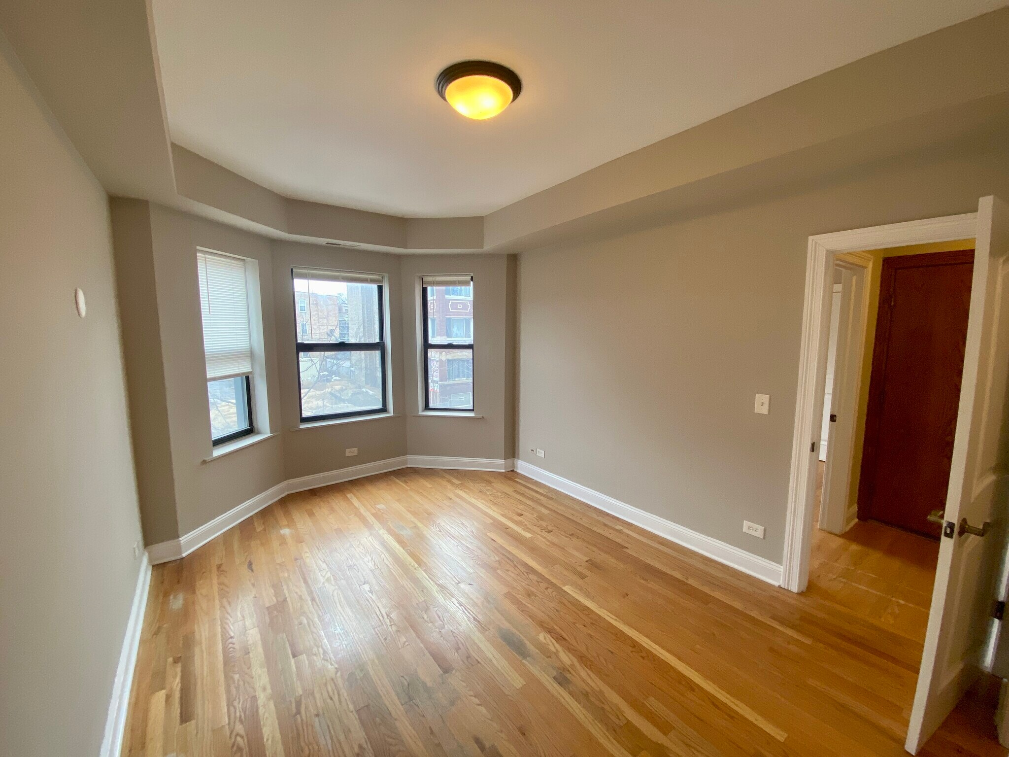 Building Photo - 1140 E Marquette Rd