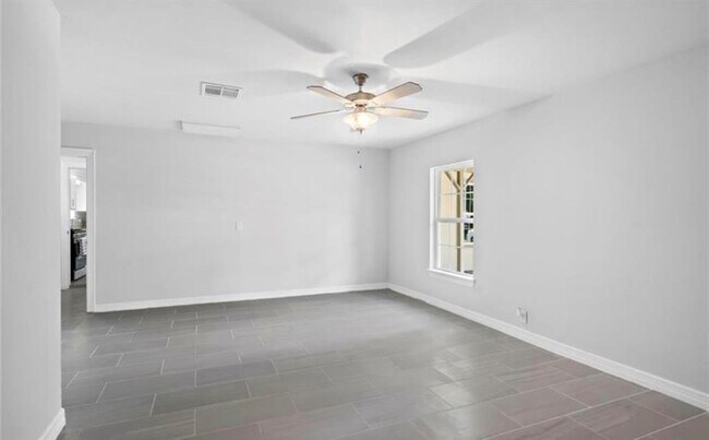 Building Photo - 7034 Hazen St