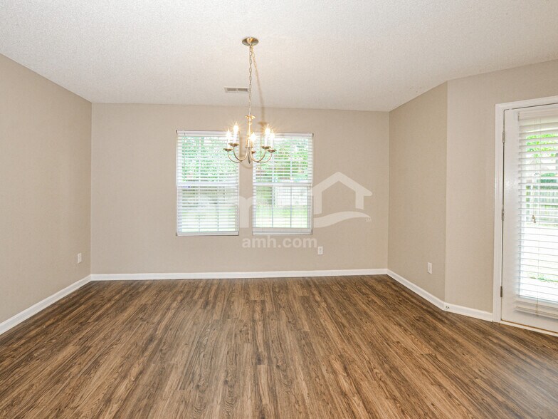 Building Photo - 4500 Hughes Meadow Dr