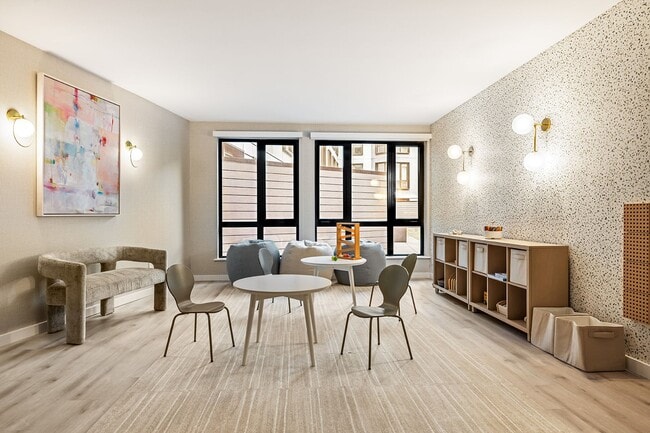 Building Photo - 2971 Shell Road #602