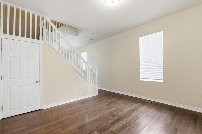 Building Photo - 212 S Loudon Ave