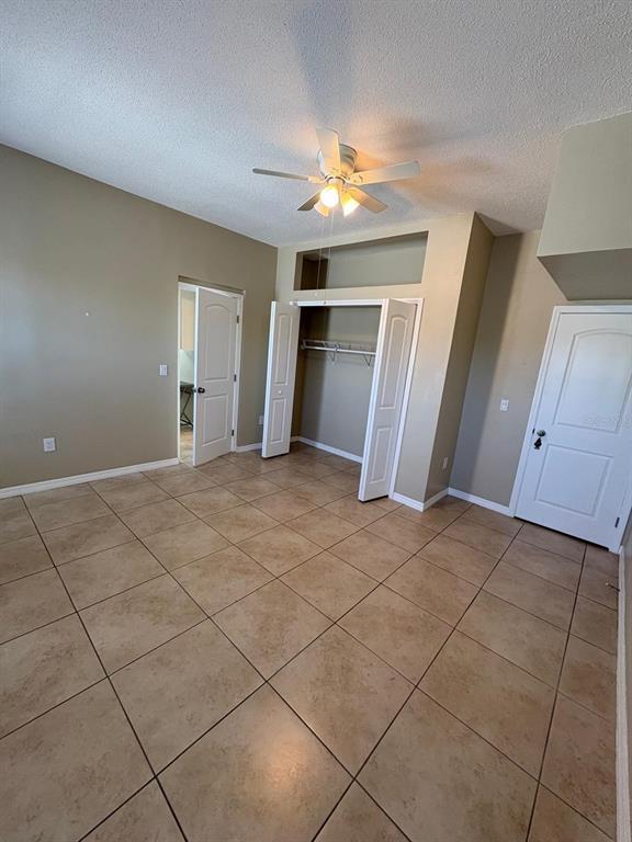 Building Photo - 907 Girard Dr