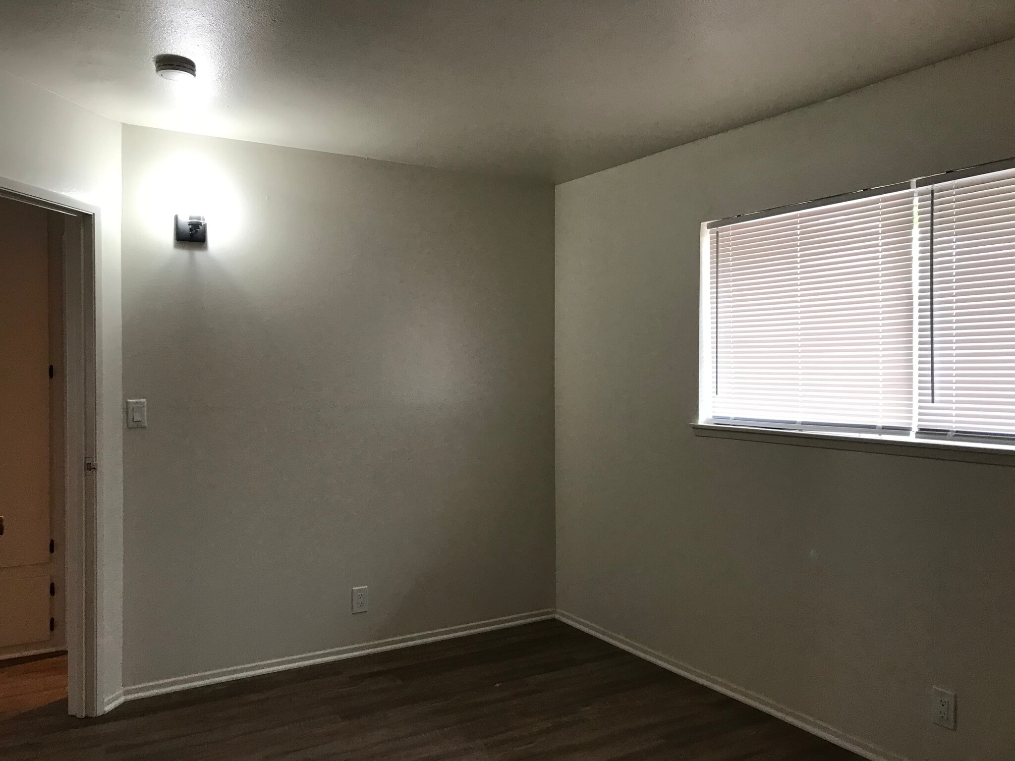 Building Photo - 26123 Anawood Pl