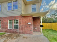 Building Photo - 4748 Clover St