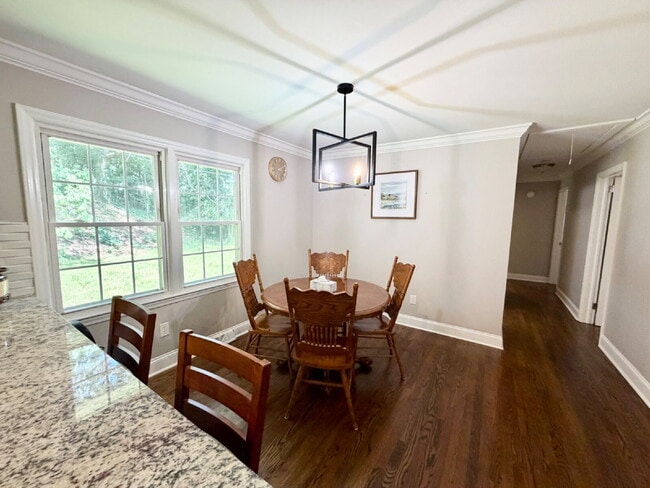 Building Photo - Beautifully Updated 3 Bedroom, 2 Bath Home in Clemson