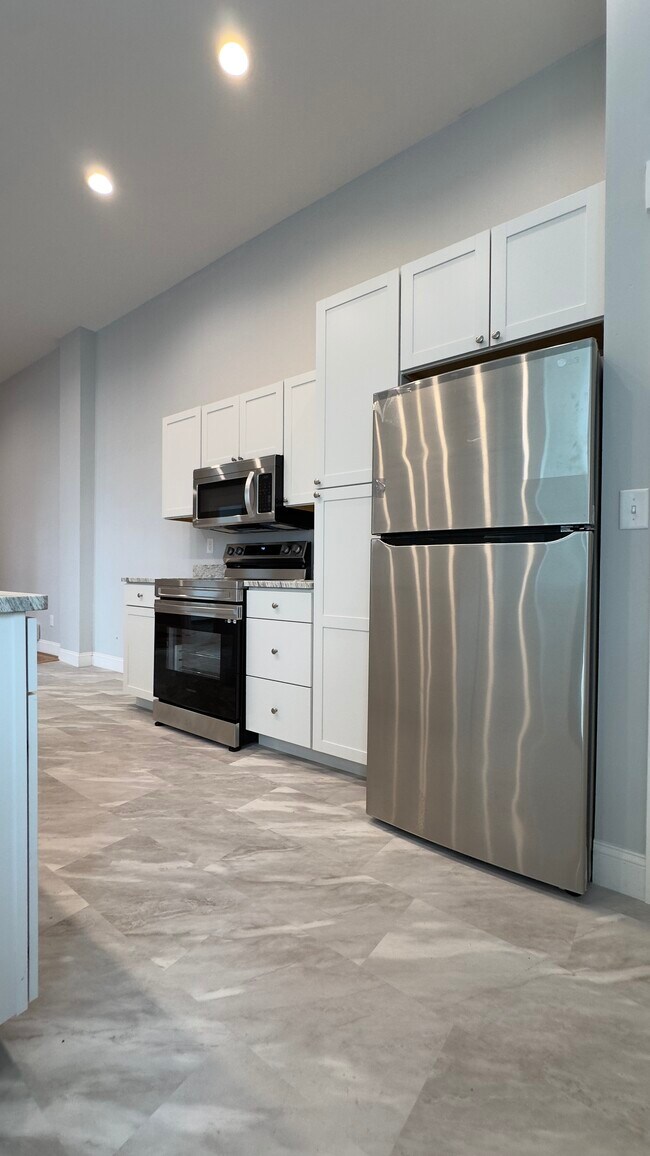 Building Photo - Downtown Rental Units