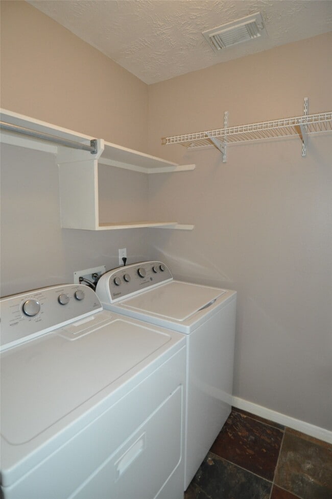 Building Photo - 13607 Goldwater Ct