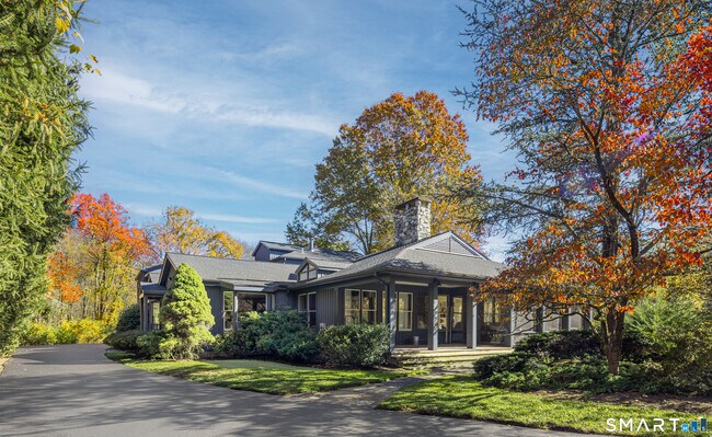 Building Photo - 6 Old Orchard Dr