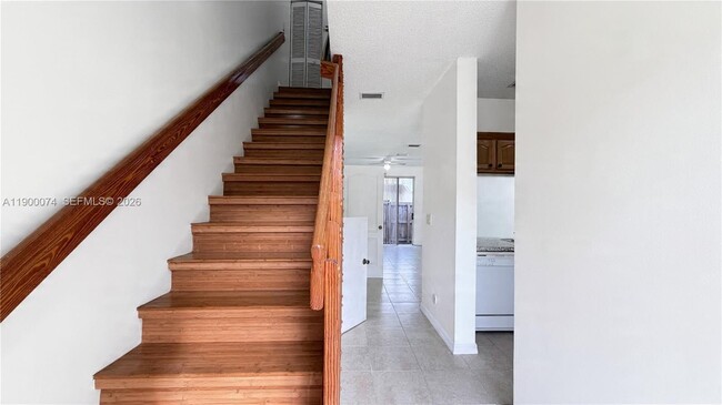 Building Photo - 870 NE 212th Terrace