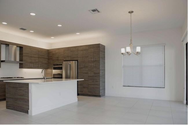 Building Photo - 17035 Wandering Wave Ave