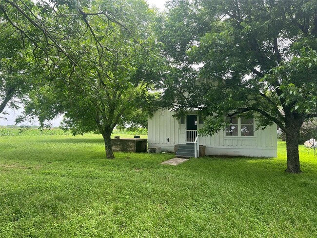 Building Photo - 149 Private Rd 9400