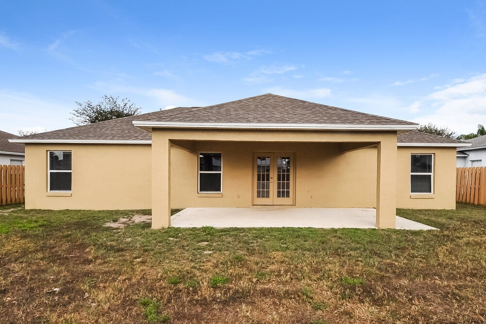 Building Photo - 6025 Live Oak Dr
