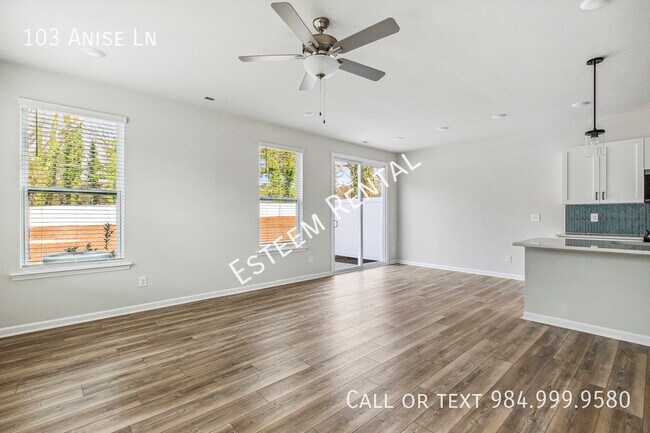 Building Photo - 103 Anise Ln