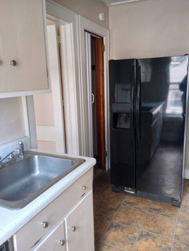 Building Photo - 34 Frederick St