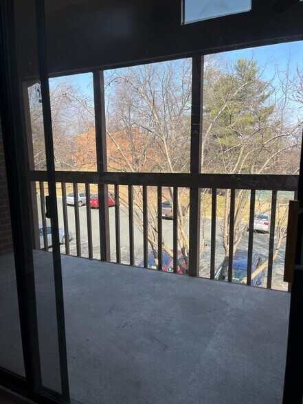 Balcony with attached storage room (~45 sq ft) - 104 Turtle Creek Rd