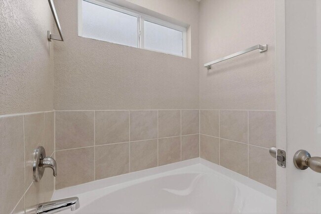 Building Photo - 1626 Rocky Rise
