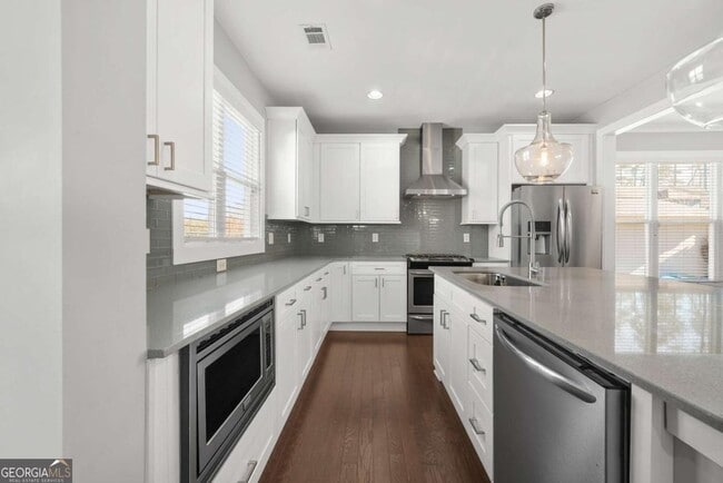 Building Photo - 2967 Silver Hill Terrace SE