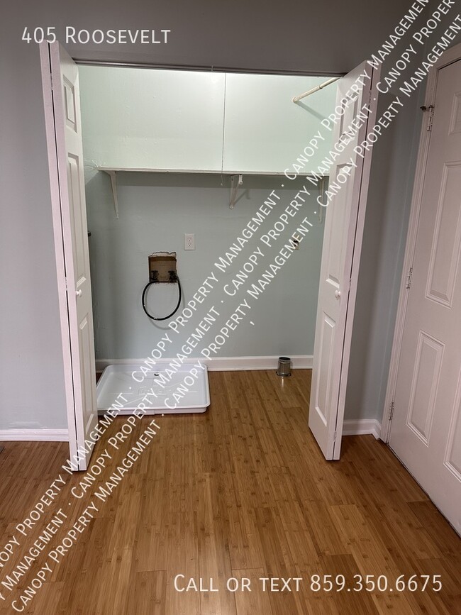 Building Photo - 405 Roosevelt-