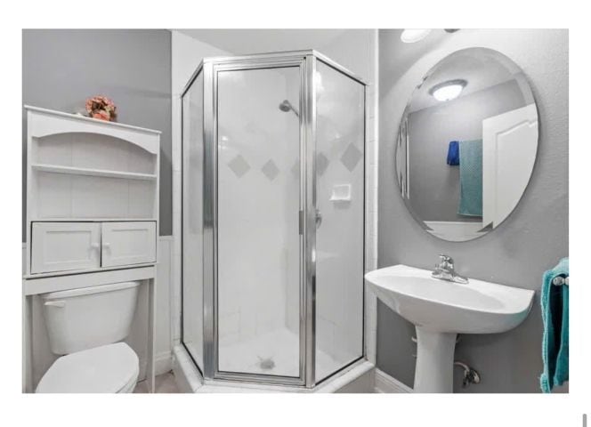 Building Photo - 3061 Bidhurst Ct