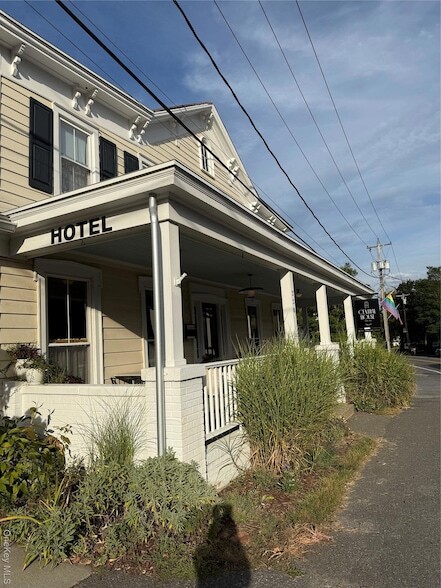 Building Photo - 26 Main St