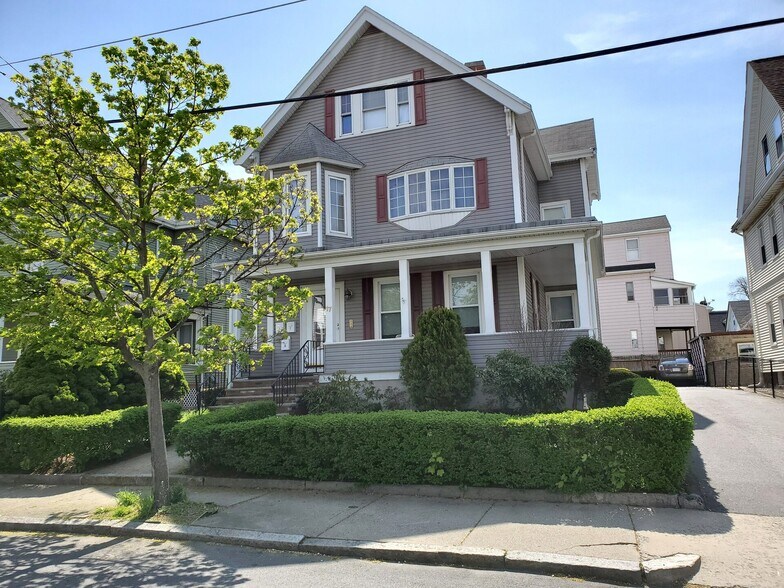 Building Photo - 17 Upham St