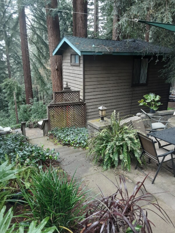 Building Photo - 17657 Navajo Trail