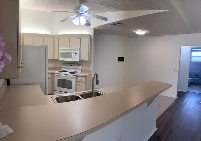 Building Photo - 1280 Covey Ct