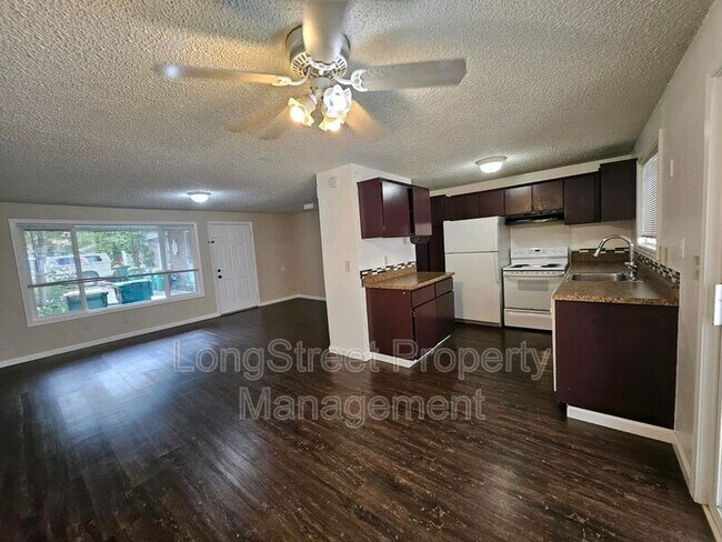 Building Photo - 14157 SW Allen Blvd