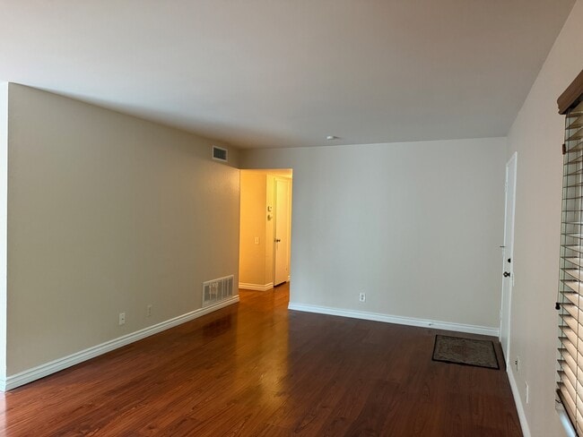 Building Photo - 20279 Green Hill Ln