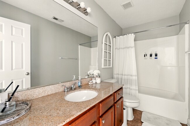 Building Photo - 17011 Bowline View Trail