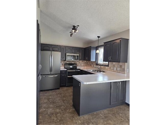 Building Photo - 5726 Egret Ave