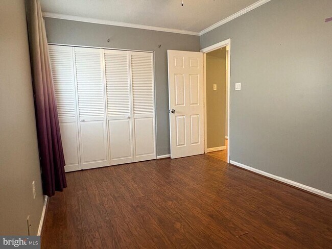 Building Photo - 12654 Valleywood Dr