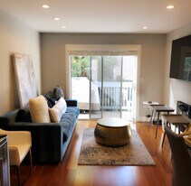 Building Photo - 3847 Vineyard Ave