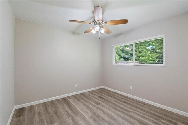 Building Photo - 13300 Cowdray Park