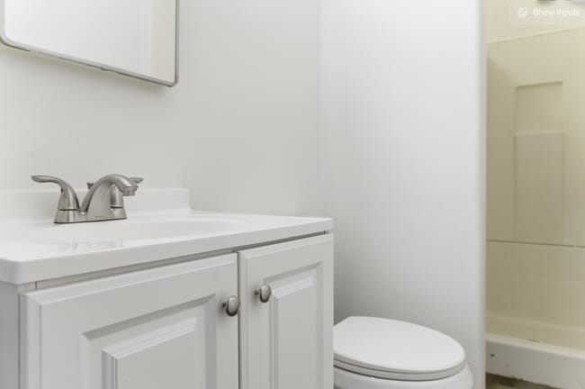 Building Photo - 472 E Center St