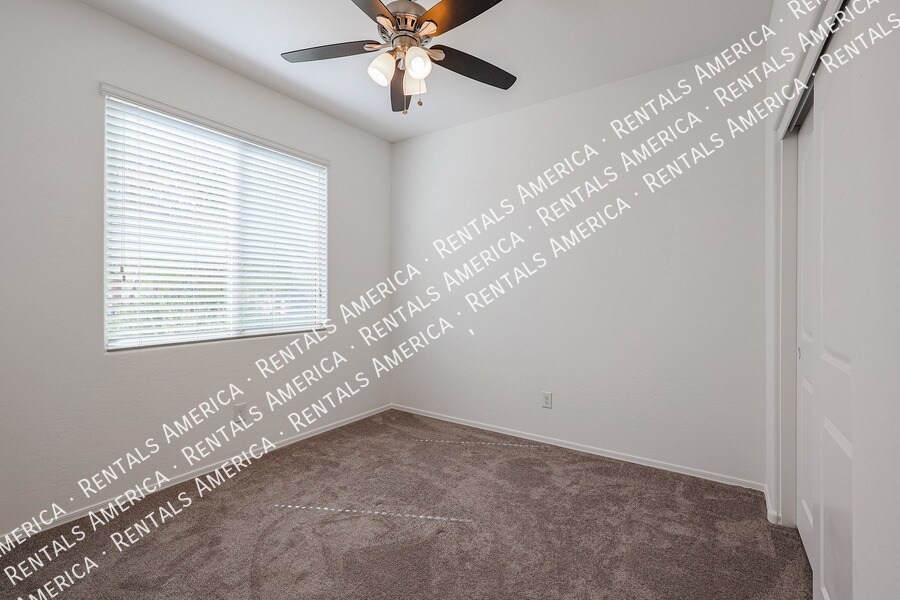 Building Photo - 23852 W Wier Ave