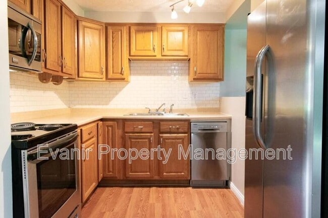 Building Photo - 4407 Nowak Ave