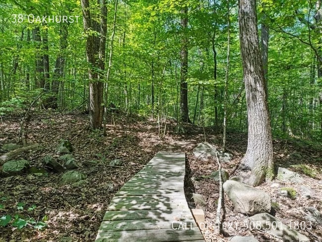 Building Photo - 38 Oakhurst-