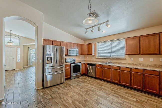 Building Photo - 1279 W Jersey Way