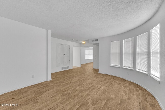 Building Photo - 6096 Pecan Park Pl