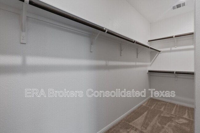 Building Photo - 17300 Antioch Ave
