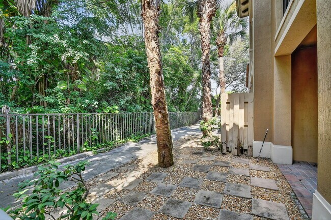 Building Photo - 2947 Hope Valley St