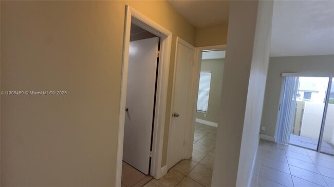 Building Photo - 12240 SW 114th Terrace