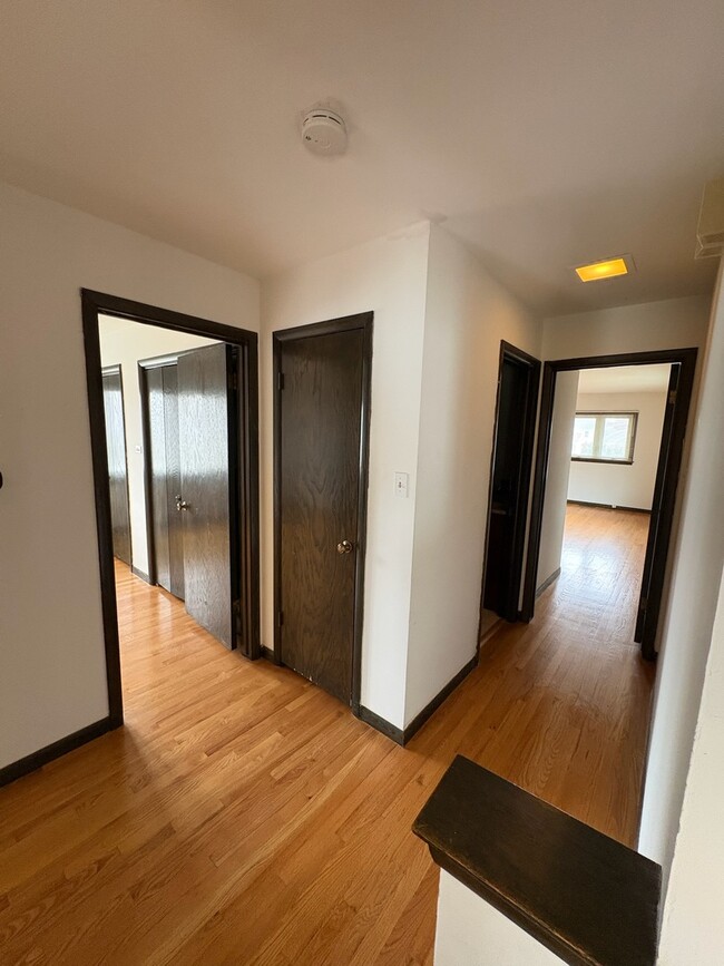 Building Photo - 1800 Montgomery Ct