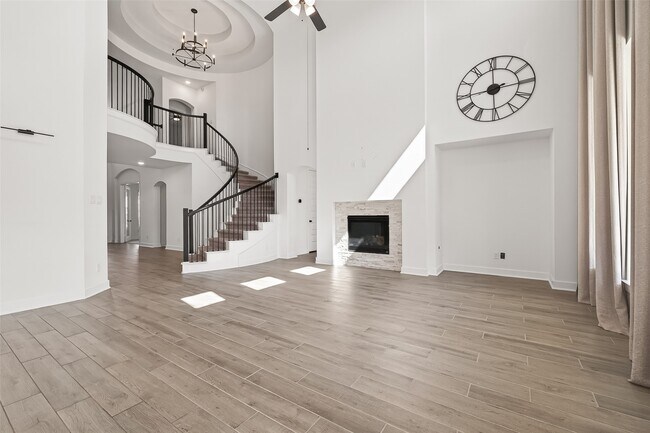 Building Photo - 26307 Aurora Vly Wy